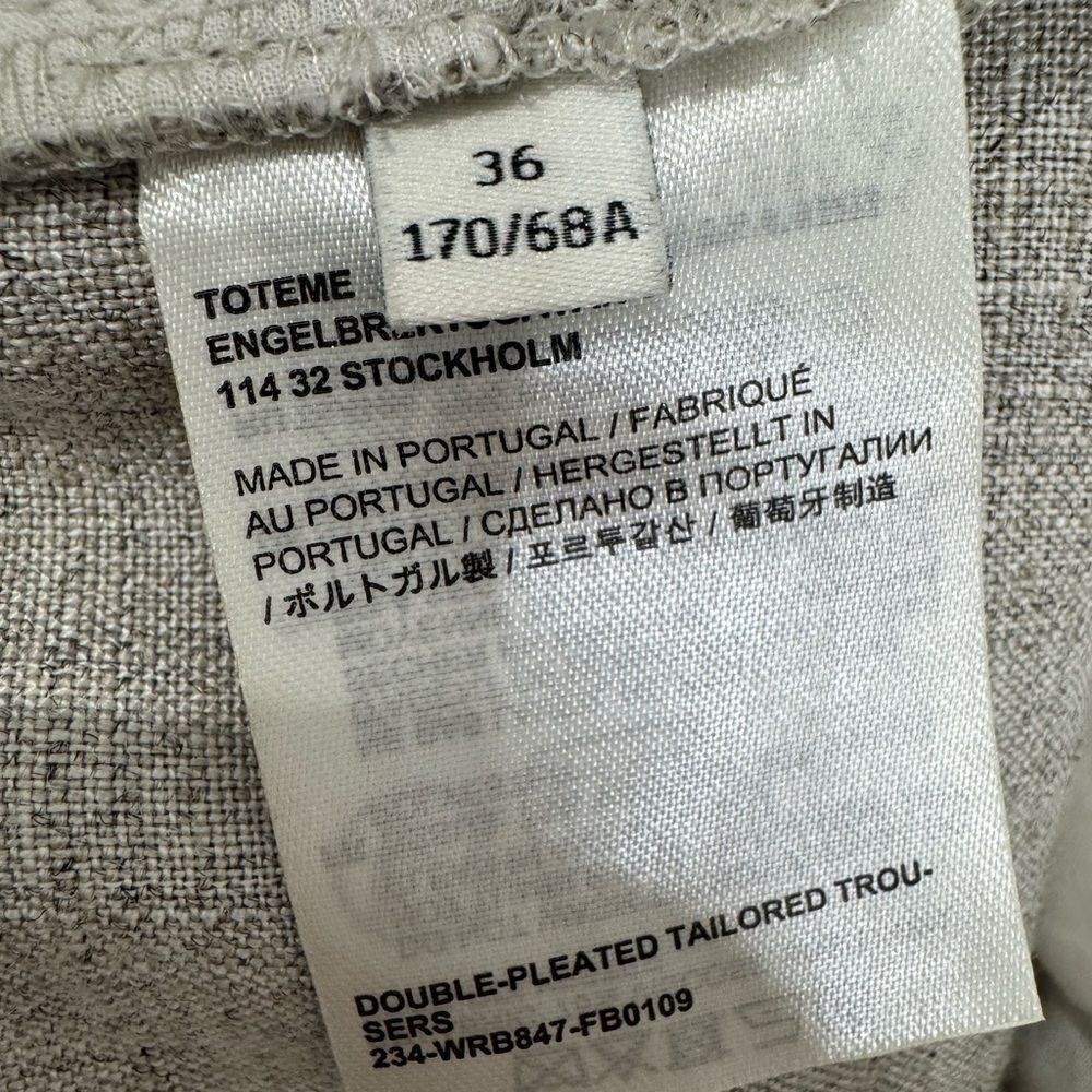 TOTEME Pleated Woven straight leg pants in grey - Picture 8 of 11
